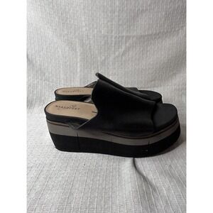 NakedFeet Black Platform Sandals Size 10